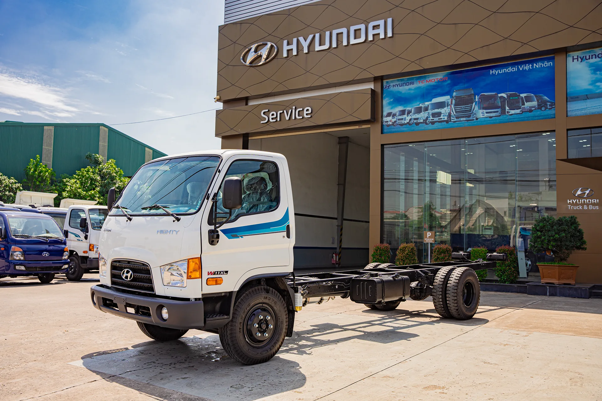 Mighty W11 Series 7 tấn